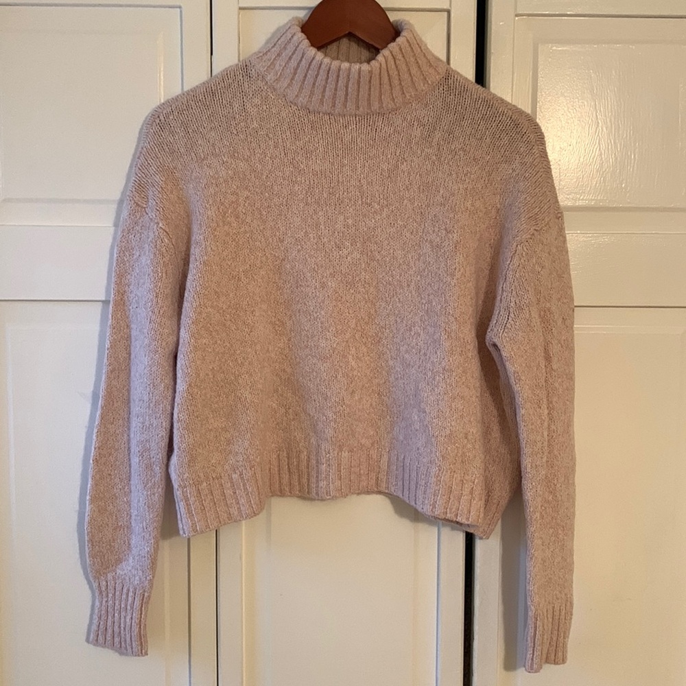 American Eagle cropped sweater